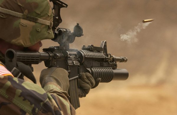 Découvrez le monde fascinant des surplus militaires.